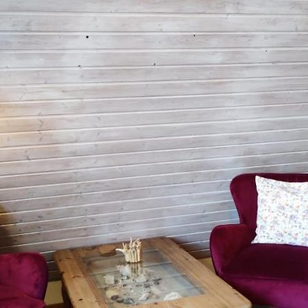 Ferienwohnung Im Rohrdachhaus Wustrow  Exterior foto